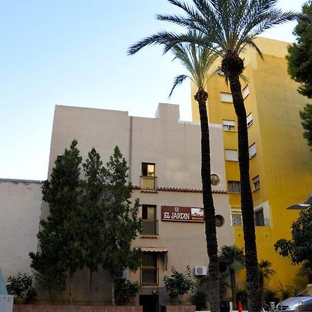 Hostal El Jardin Benidorm Zewnętrze zdjęcie