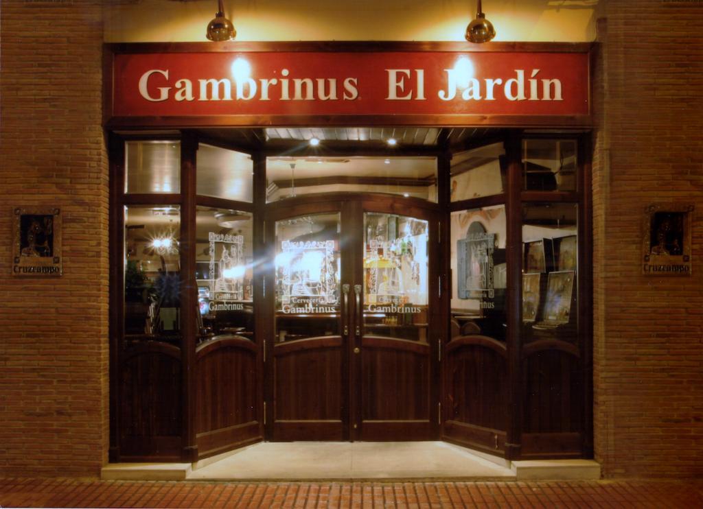 Hostal El Jardin Benidorm Zewnętrze zdjęcie